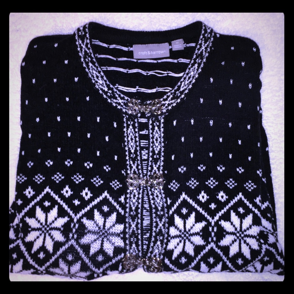 Croft & Barrow Black and White Long Sleeve Sweater